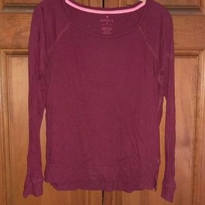 maroon shirt